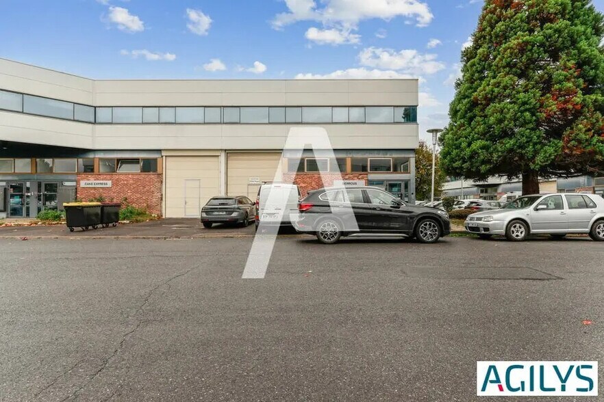 Light Industrial in Bonneuil-sur-Marne to rent - Building Photo - Image 2 of 6