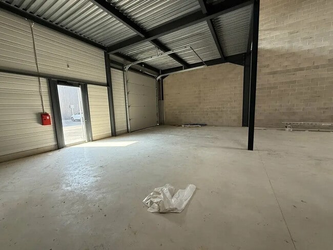 Vente Local d'activités 332 m²