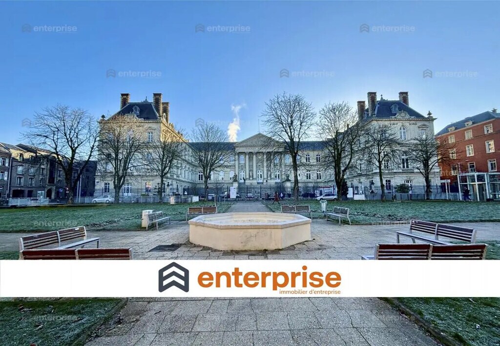 Location Bureaux 100 m² - Photo 1