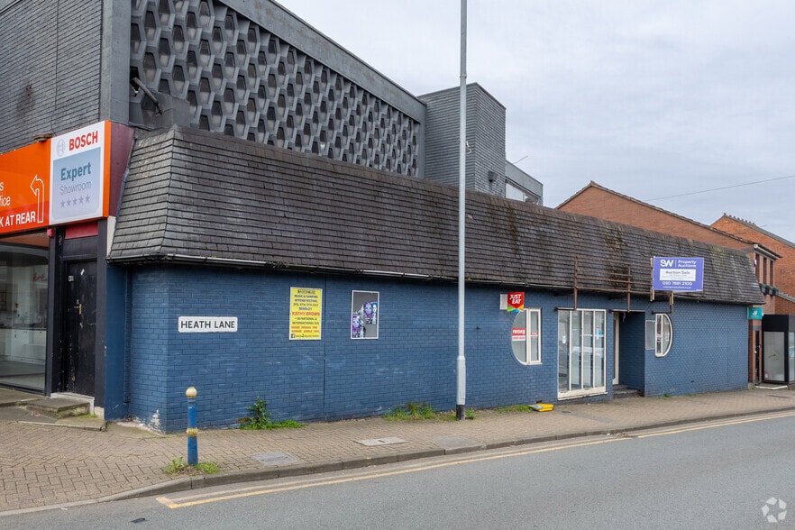 Heath Ln, Stourbridge to rent - Primary Photo - Image 1 of 6