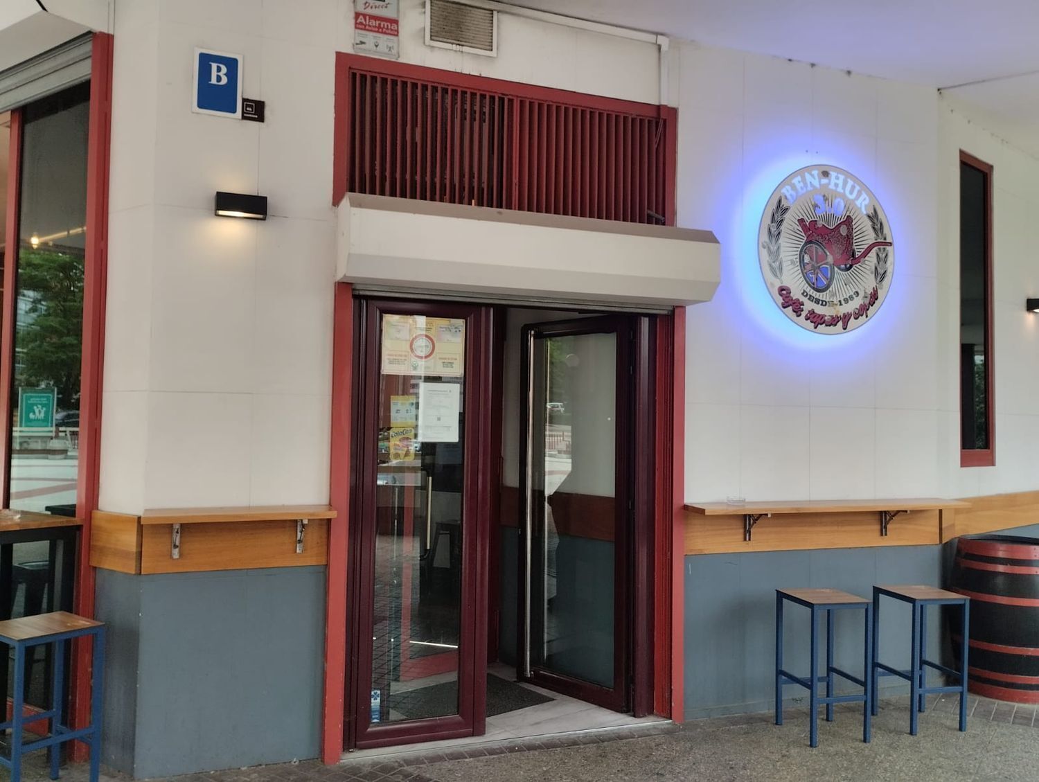 Retail in Valladolid for sale Building Photo- Image 1 of 28