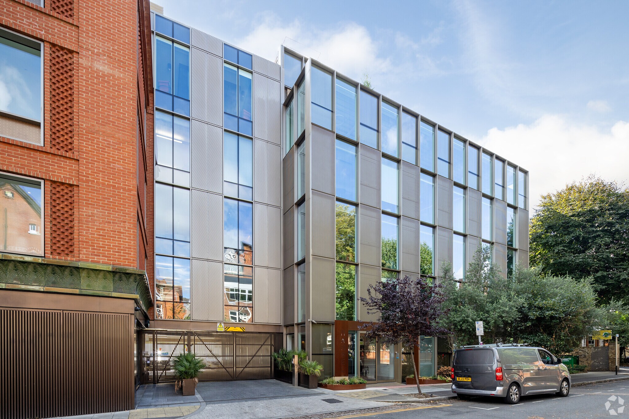 2A Mansel Rd, London to rent Primary Photo- Image 1 of 11