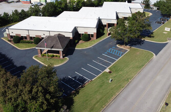 165-181 Cahaba Valley Pky, Pelham, AL for rent Aerial- Image 1 of 2