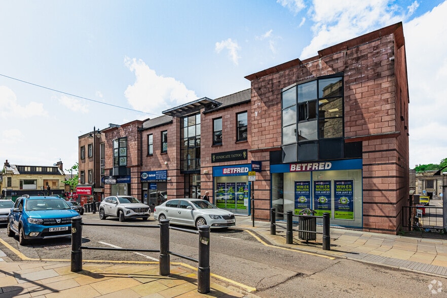 5-11 Bank St, Airdrie to rent - Building Photo - Image 2 of 3