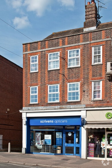 86 South Rd, Haywards Heath to rent - Building Photo - Image 2 of 3