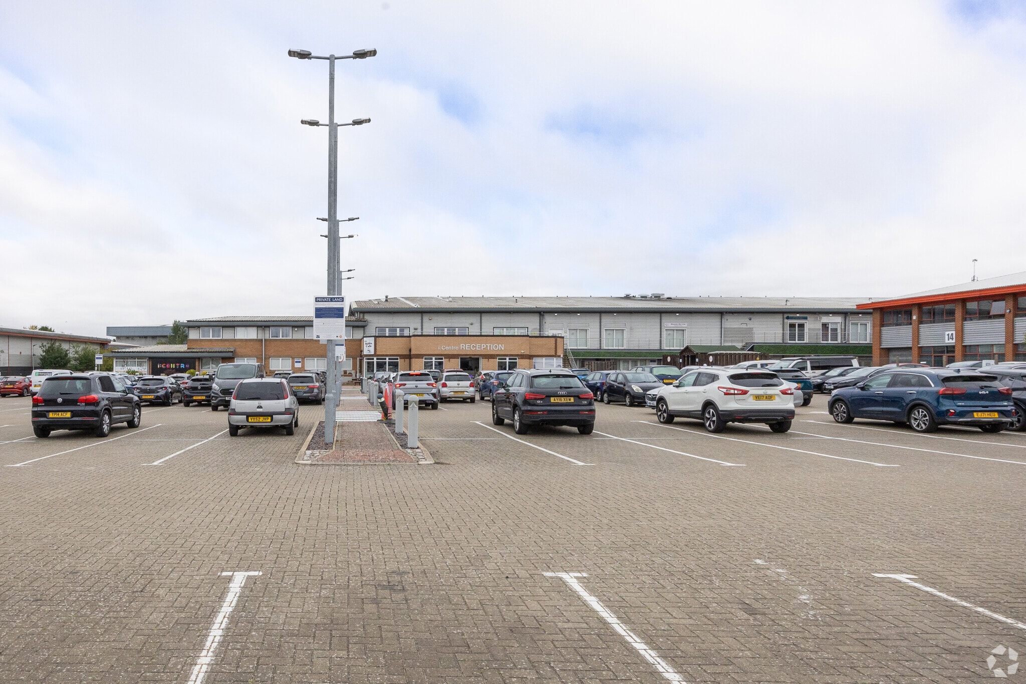 Howard Way, Newport Pagnell to rent Building Photo- Image 1 of 3