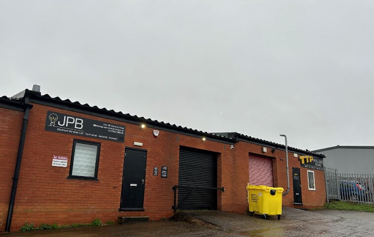 33-41 Sherwood Rd, Bromsgrove for sale Primary Photo- Image 1 of 1