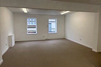 2 Dukes Pl, Marlow to rent Interior Photo- Image 1 of 3