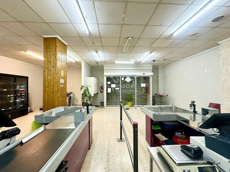 Carrer Reverendo Rafael Peris, 23, Carlet, Valencia to rent - Building Photo - Image 2 of 33