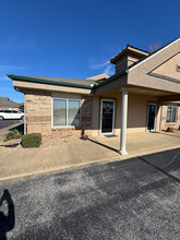 2709 SE I St, Bentonville, AR for rent Building Photo- Image 2 of 12