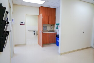 1903 Doctors Hospital Dr, Bridgeport, TX for rent Interior Photo- Image 2 of 2