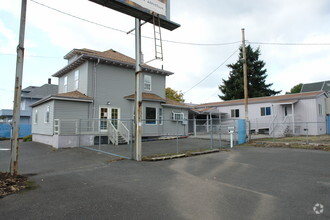 8523 SE Stark St, Portland, OR for sale Primary Photo- Image 1 of 7