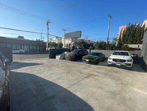 1160 N Las Palmas Ave, Los Angeles, CA for rent Building Photo- Image 2 of 3