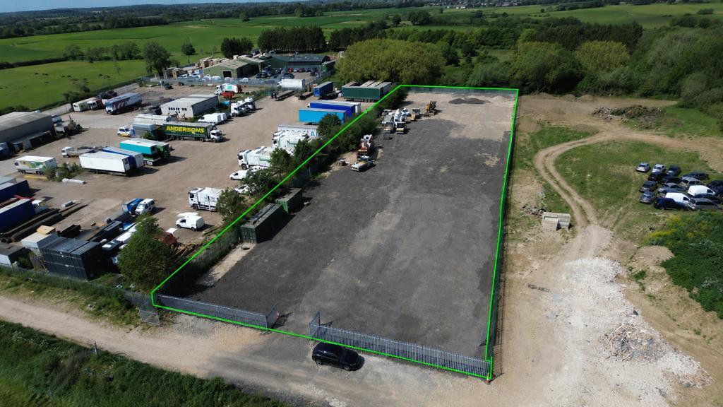The Ridgeway, Blunham to rent Aerial- Image 1 of 7