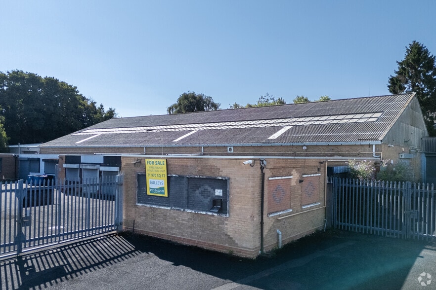 84 Birmingham Rd, Dudley for sale - Primary Photo - Image 1 of 11