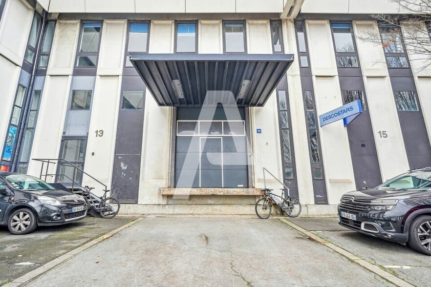 1 Rue Des Cévennes, Rungis to rent - Building Photo - Image 3 of 5