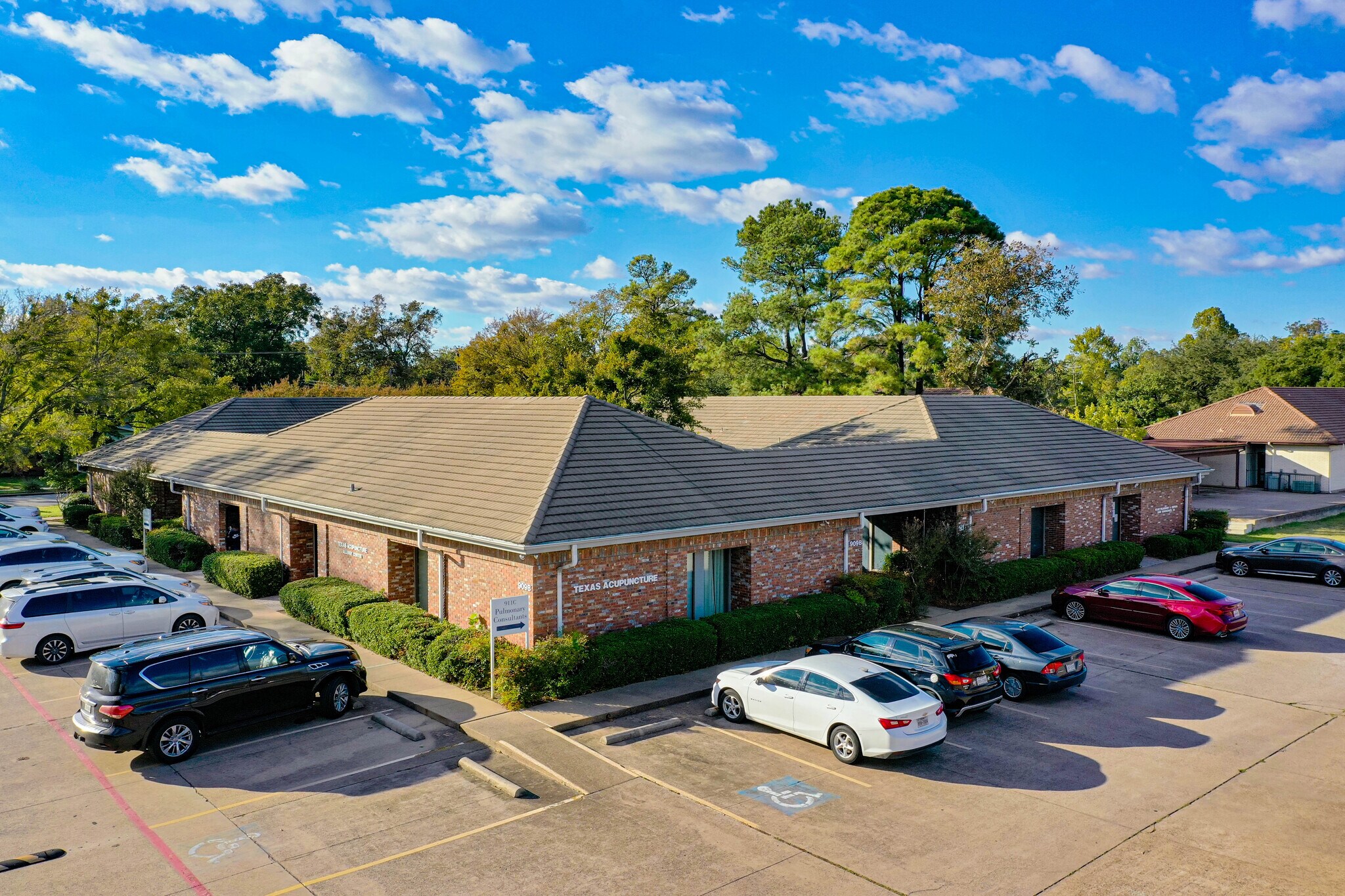 911 Medical Centre Dr, Arlington, TX to rent Building Photo- Image 1 of 23