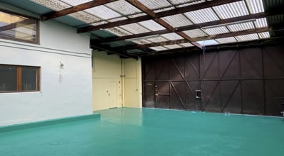 Light Industrial in Bagnolet for sale Interior Photo- Image 1 of 17