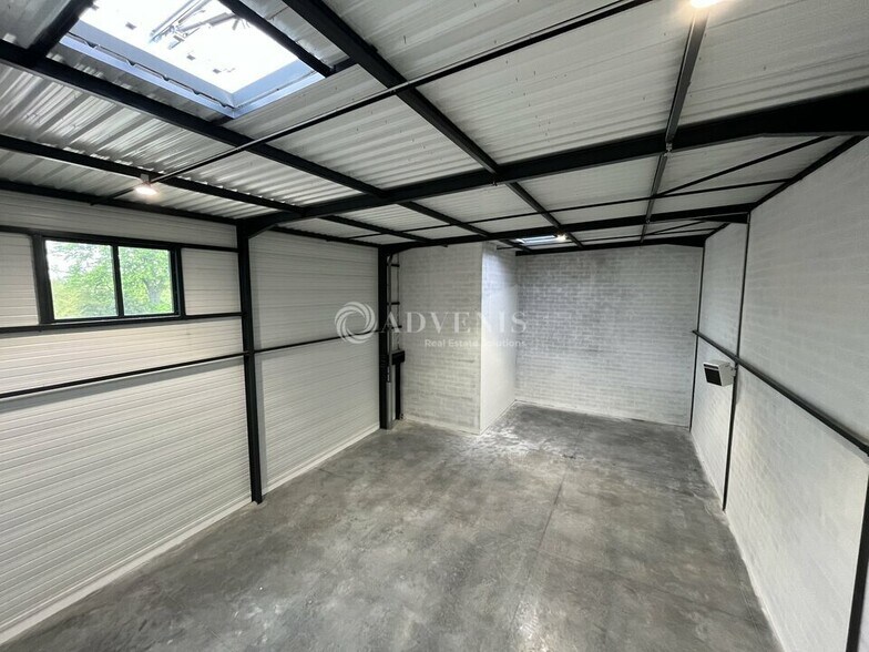 161 Rue De La Minière, Buc for sale - Interior Photo - Image 2 of 7