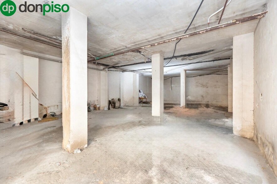 Calle Polo y Caña, 13, Granada, Granada for sale - Interior Photo - Image 3 of 16