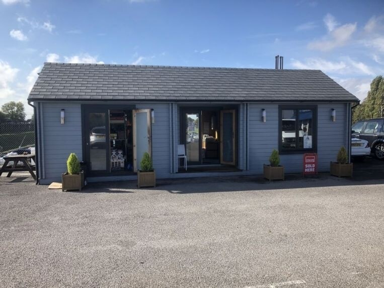 42 Portsmouth Rd, Surbiton for sale Primary Photo- Image 1 of 1