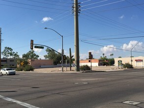 3050 E Fort Lowell Rd, Tucson, AZ for rent Primary Photo- Image 1 of 4