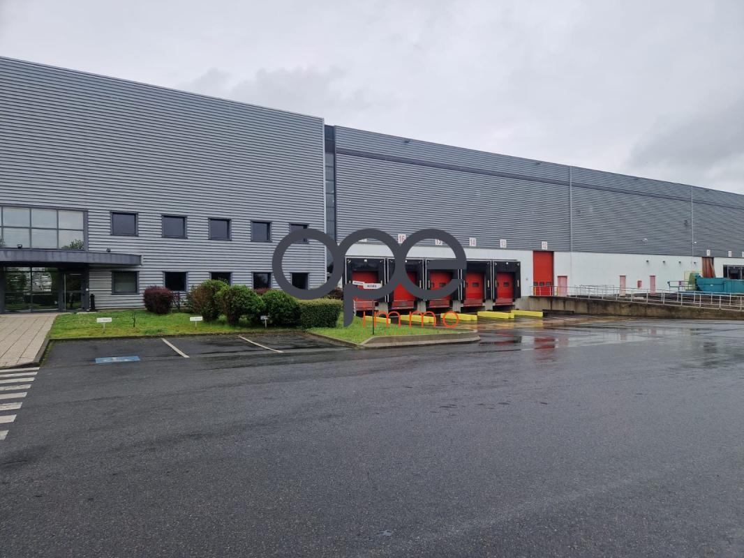 Industrial in Mitry-Mory to rent Building Photo- Image 1 of 14