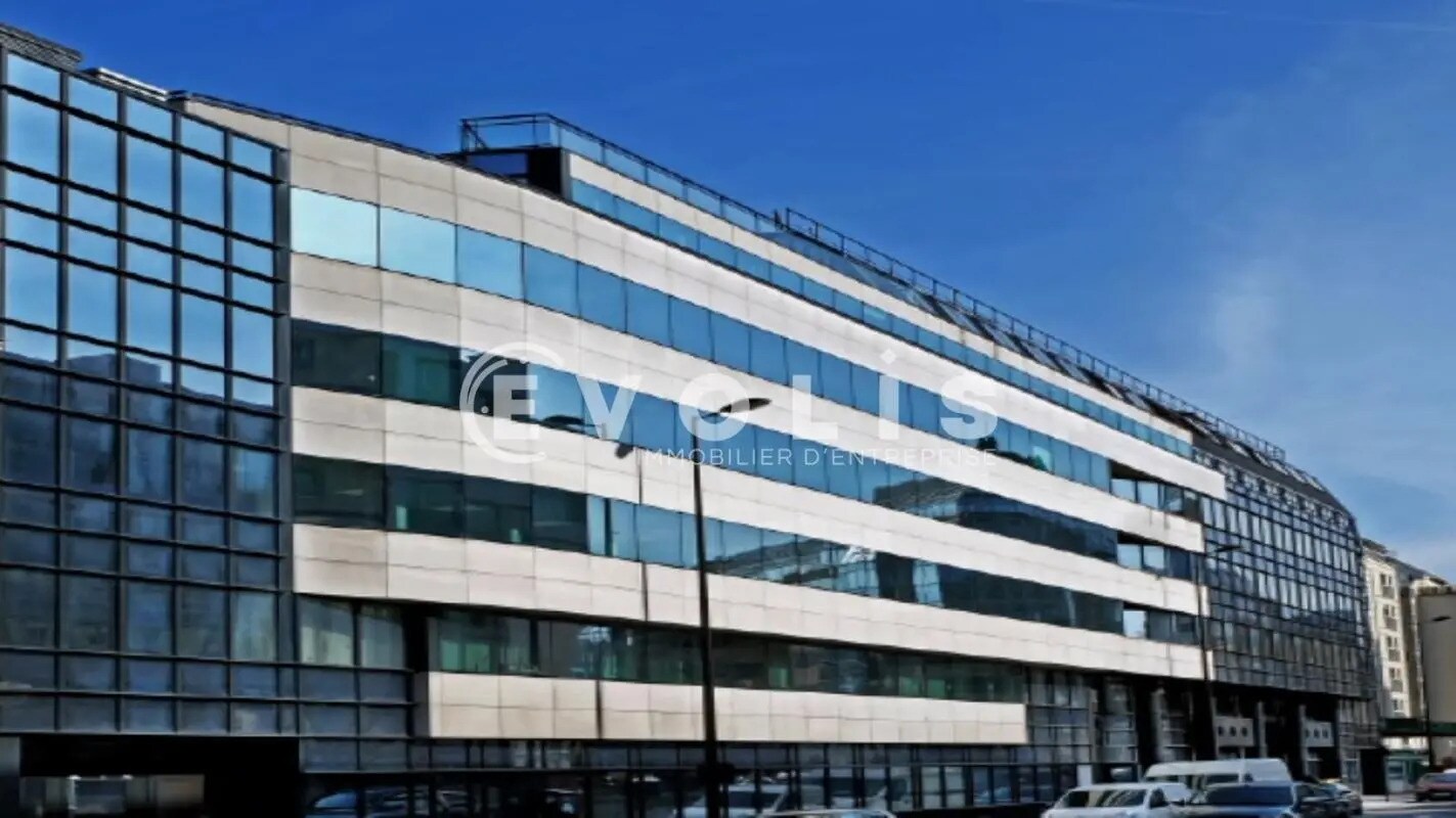 Office in Levallois-Perret to rent Building Photo- Image 1 of 9