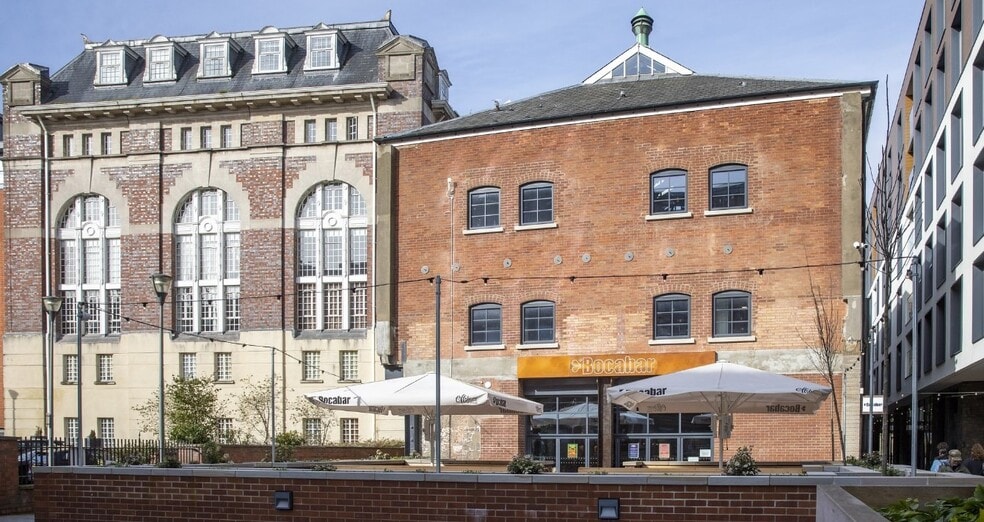 Hawkins Ln, Bristol to rent - Building Photo - Image 1 of 18