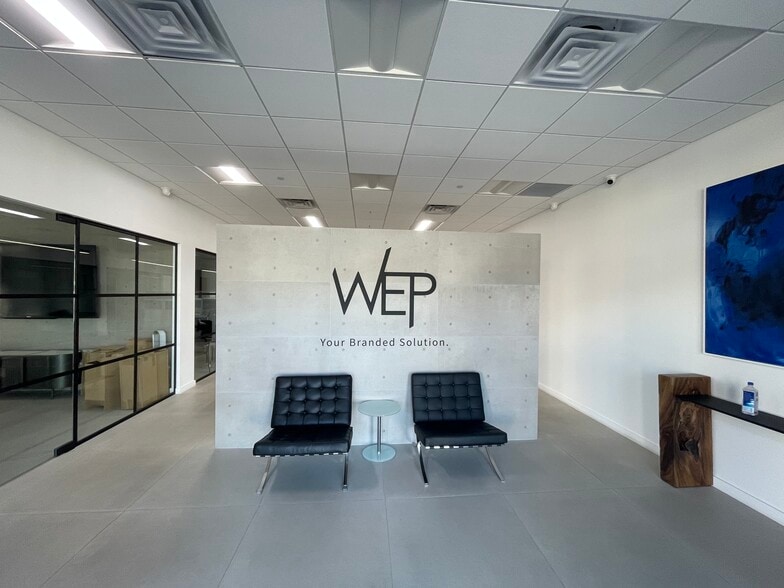 4302 SW 73rd Ave, Miami, FL to rent - Building Photo - Image 2 of 15