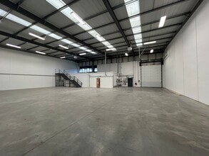 Vesty Rd, Bootle to rent Building Photo- Image 2 of 4