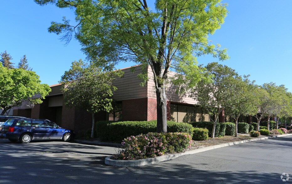 2840 Howe Rd, Martinez, CA for rent - Building Photo - Image 3 of 8