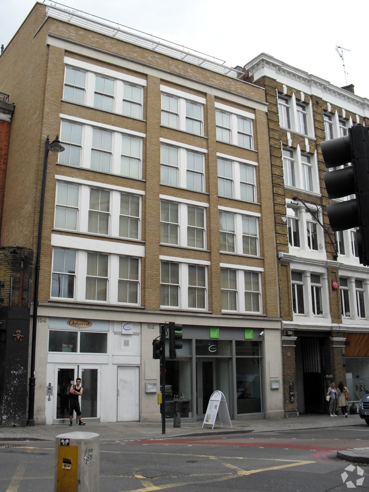 152 Curtain Rd, London for sale Primary Photo- Image 1 of 1