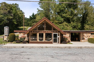 1157 Bristol Caverns Hwy, Bristol, TN for sale Primary Photo- Image 1 of 1