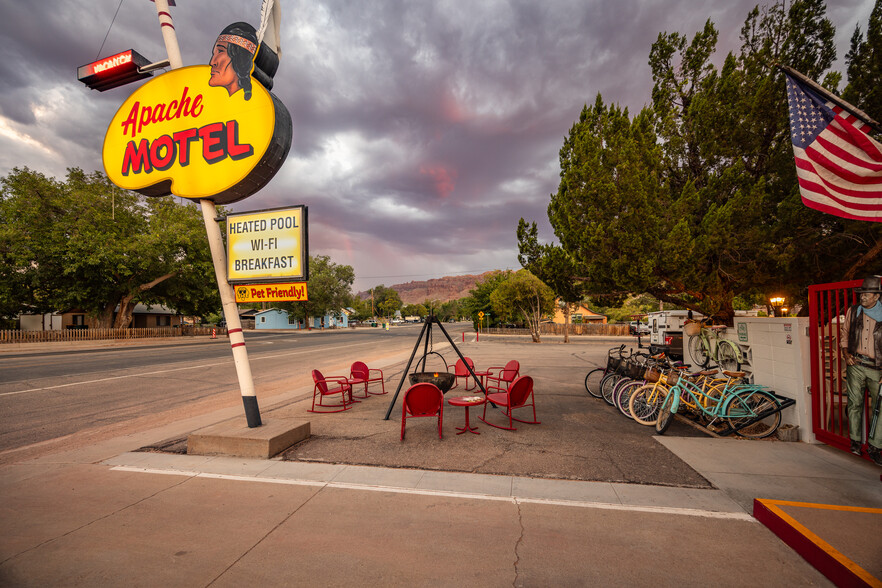 166 S 400 E, Moab, UT for sale - Building Photo - Image 3 of 86