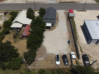 More details for 410 W Wise St, Bowie, TX - Light Industrial for Sale