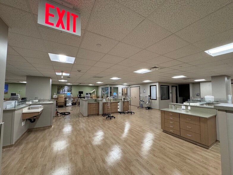 1414 W 4th St, Brooklyn, NY to rent - Interior Photo - Image 3 of 9