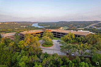 6034 Courtyard Dr W, Austin, TX for rent Aerial- Image 1 of 21