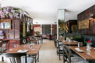 208-210 Battersea Park Rd, London to rent Interior Photo- Image 2 of 7