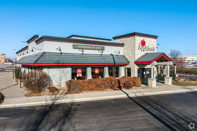 More details for 1700 Village West Pky, Kansas City, KS - Retail for Rent