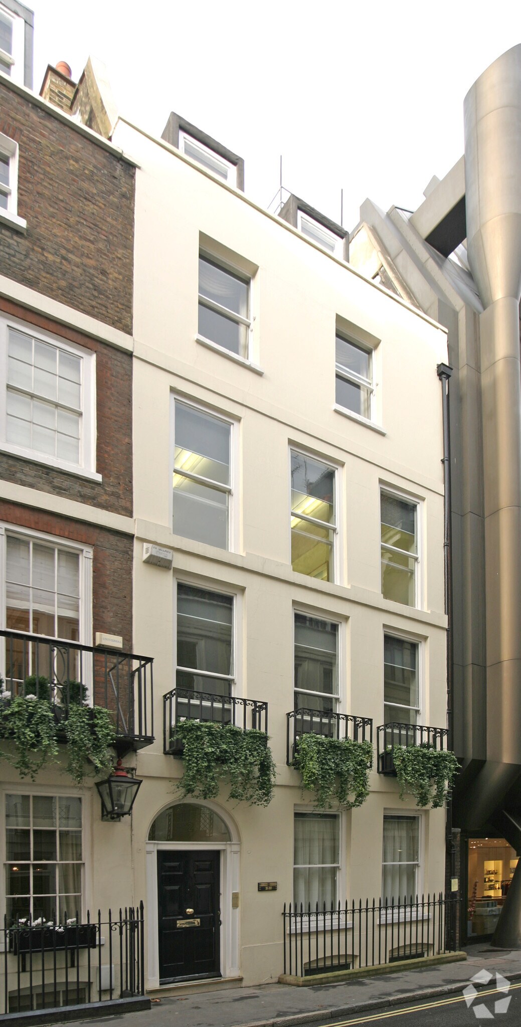 2 St James's Pl, London to rent Primary Photo- Image 1 of 4