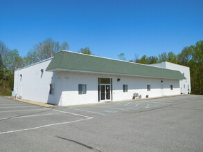 223 Everhart Dr, Morgantown, WV for rent Building Photo- Image 1 of 18