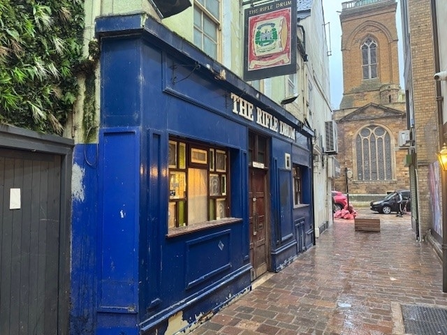 More details for 3 Drum Ln, Northampton - Retail for Sale