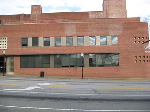 101 S Church St, Spartanburg, SC for rent Building Photo- Image 1 of 13