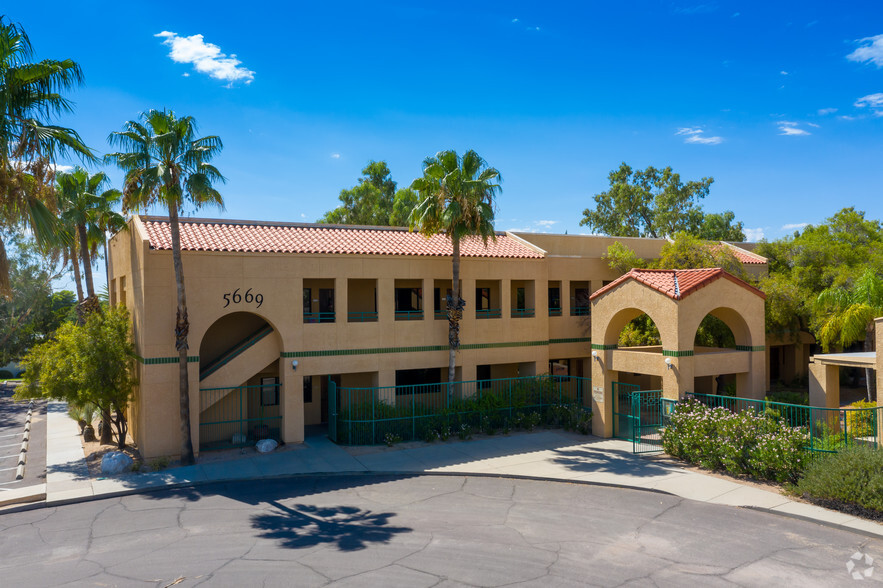 5669 N Oracle Rd, Tucson, AZ for sale - Building Photo - Image 1 of 1