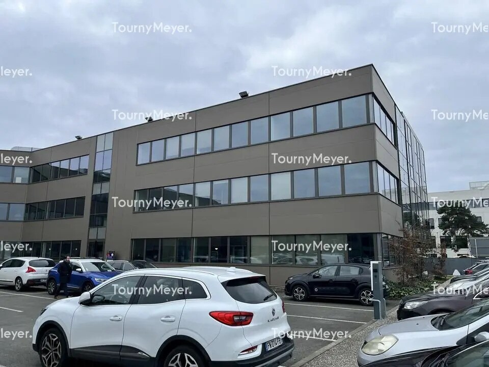Office in Pessac to rent Building Photo- Image 1 of 8