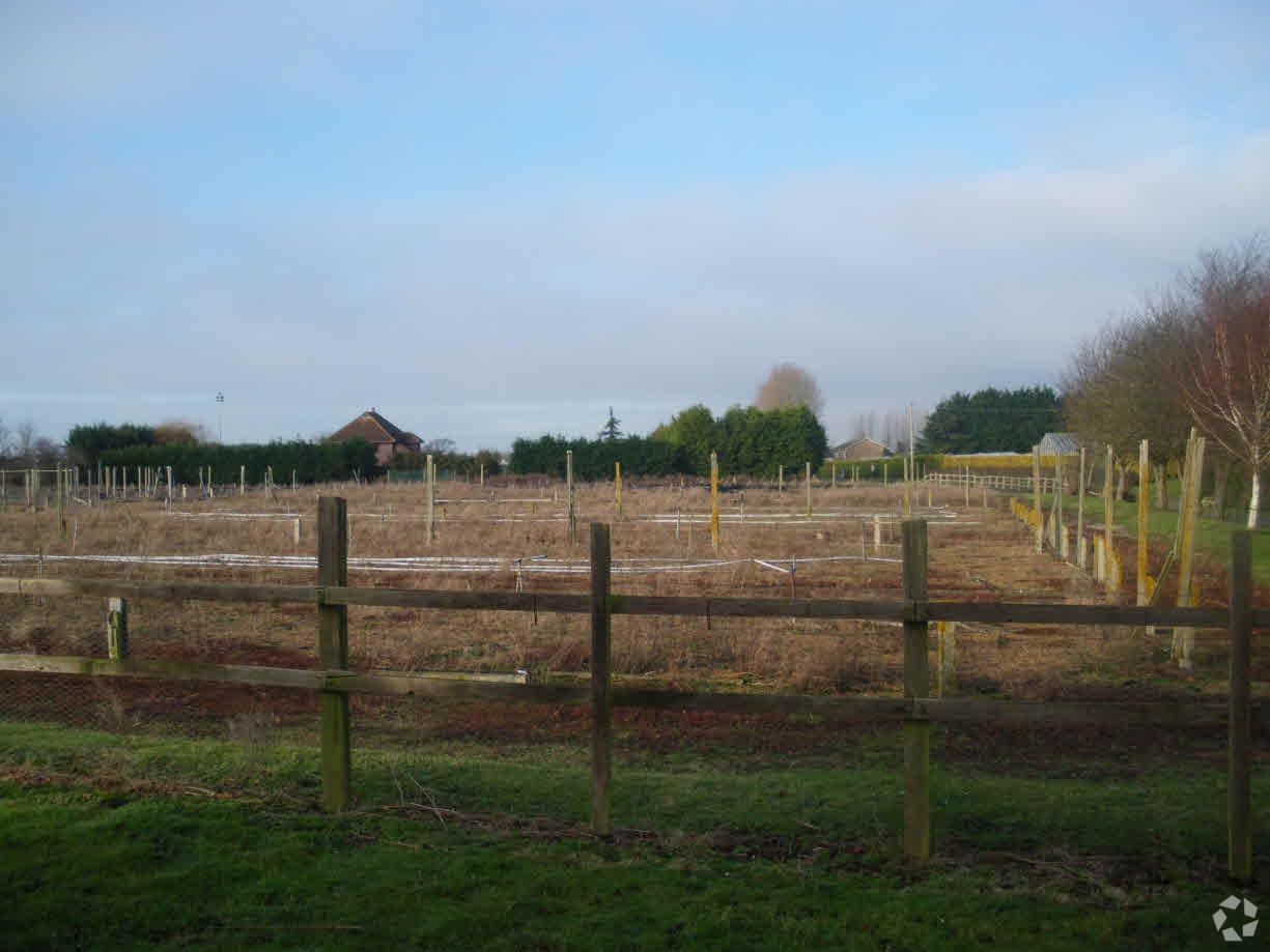 Toddington Ln, Littlehampton for sale Primary Photo- Image 1 of 1