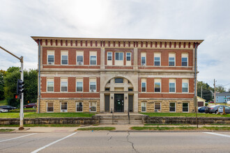 2535 Central Ave, Dubuque, IA for sale Building Photo- Image 1 of 39