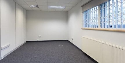 Calvin St, Bolton to rent Interior Photo- Image 1 of 3