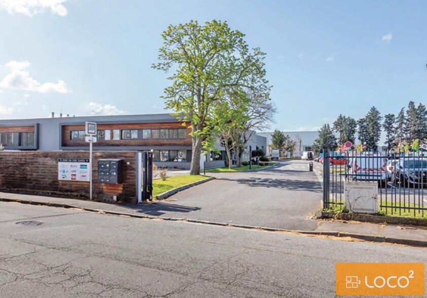 Industrial in Toulouse to rent - Building Photo - Image 3 of 10
